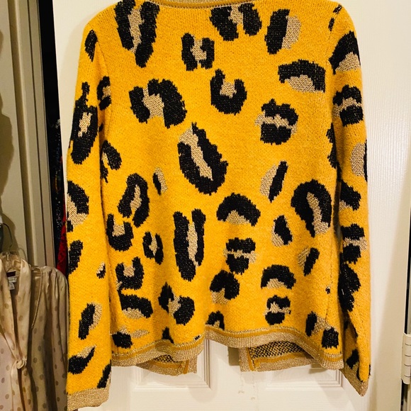 Animalprint Leopard Yellow Sweater (L) - Picture 5 of 5